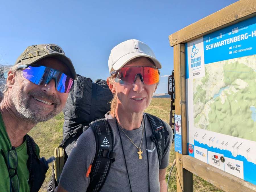 Informationstafel der Stoneman-Miriquidi-Route am Schwartenberg